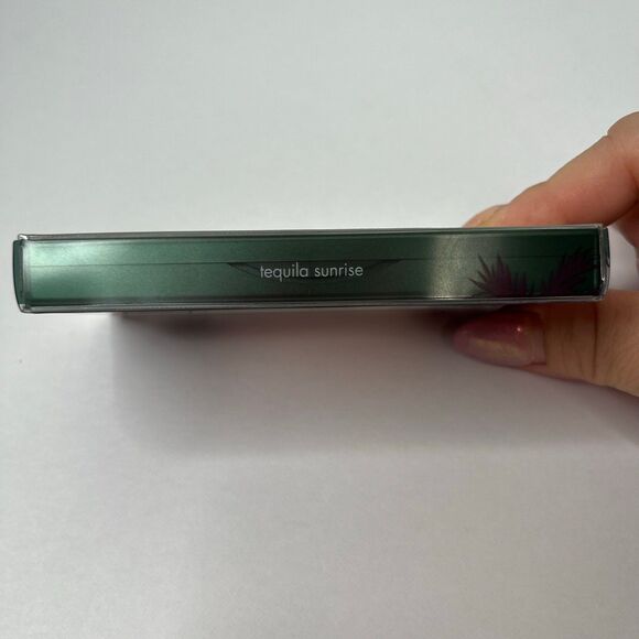 New Stila Color Cocktail Travel Cheek, Lip & Eye Palette Cosmetic Makeup - Picture 6 of 7